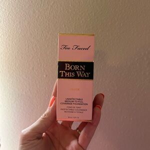 Too faced born this way foundation hazelnut